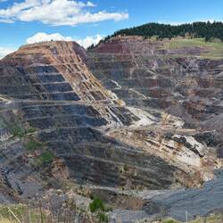 Open pit mine
