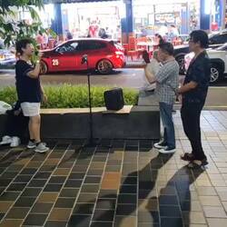 Some musical entertainment in Chinatown
