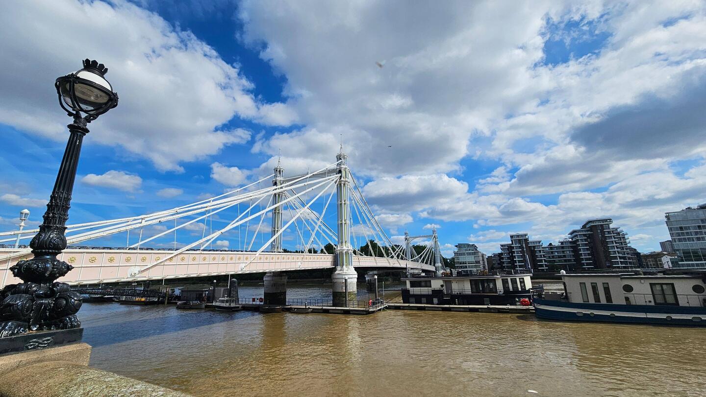 Albert Bridge von Chelsea nach Battersea