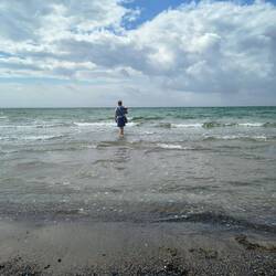 Mit dem Füßen ins Wasser geht so gerade