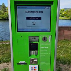 Man bezahlt erst bei der Ausfahrt.