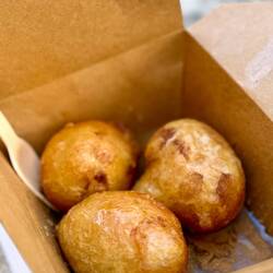 Loukoumades - dough balls with honey and cinnamon 🤤