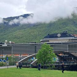 Hideous behemoth blighting landscape around Flåm