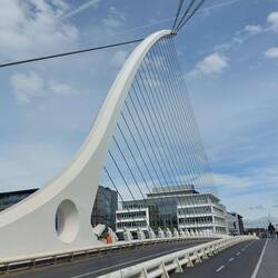 Simon Beckett Bridge