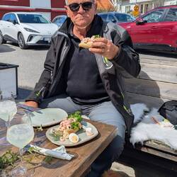 Ueli im Shrimpshimmel, Milo und ich hätten lieber was anderes.