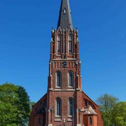 Luth. St. Anna Kirche, 1587 geweiht, der Turm misst ca. 60m