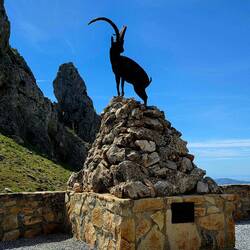 Cool Spanish Ibex statue at the El Boquete viewpoint