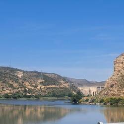 Der Ebro wird gestaut