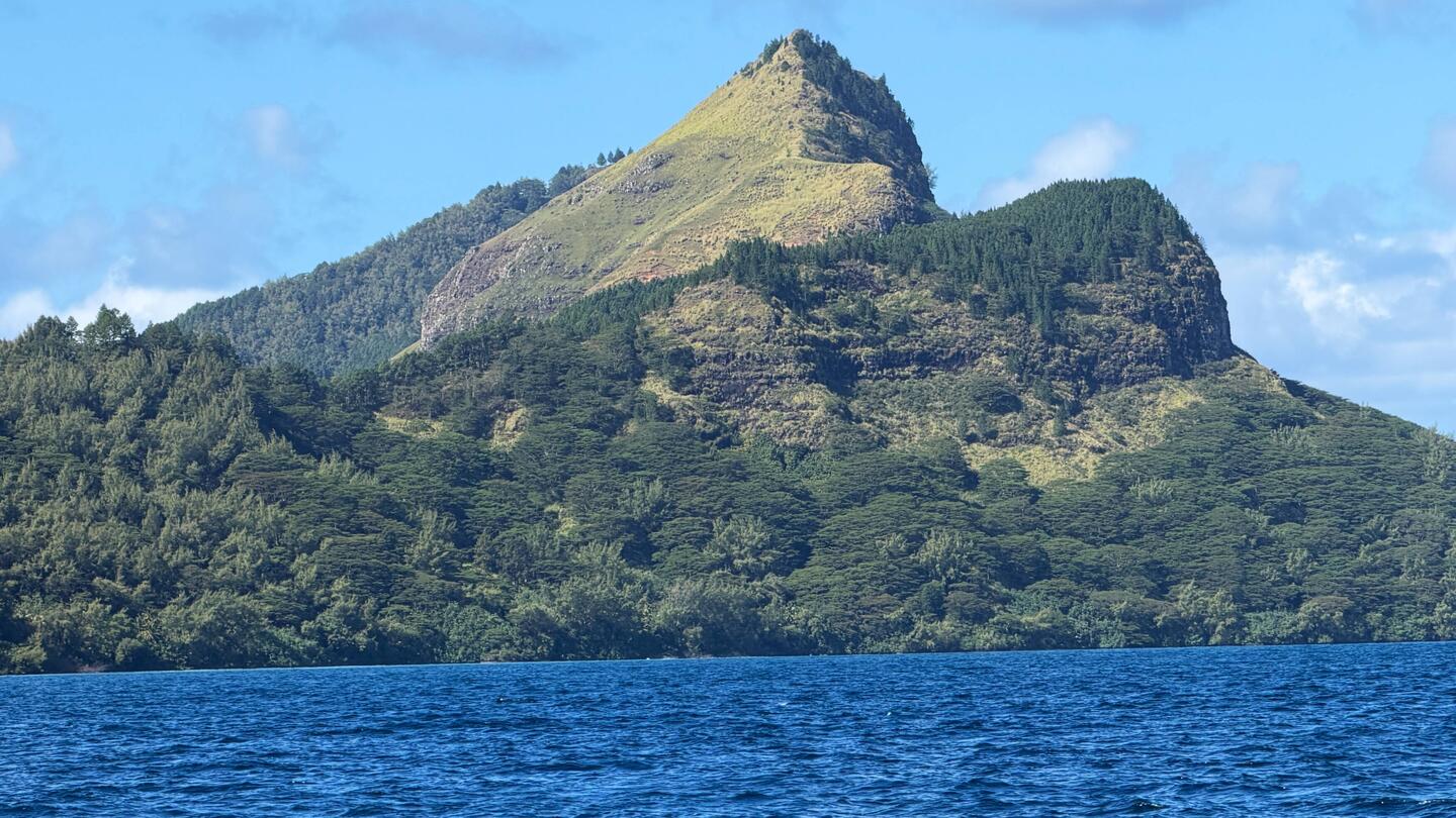 der Berg Mount Duff von Mangareva, den wir ein andermal besteigen wollen