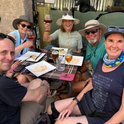 Lunch in Viana