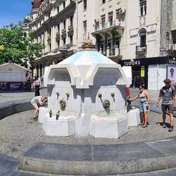 Delijska-Brunnen