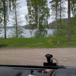 Übernachtungsplatz am See Nedren Kalven