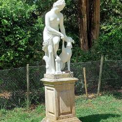 Statue of Diana and her dog