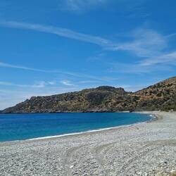 La plage de Krios, et tout au bout, une petite anse spécialement pour nous