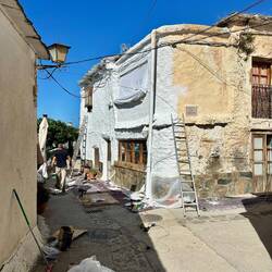 Lots of whitewashing around the village today to cover up the calima mud stains.