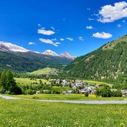 Blick ins Münstertal von der Umbrailstrasse