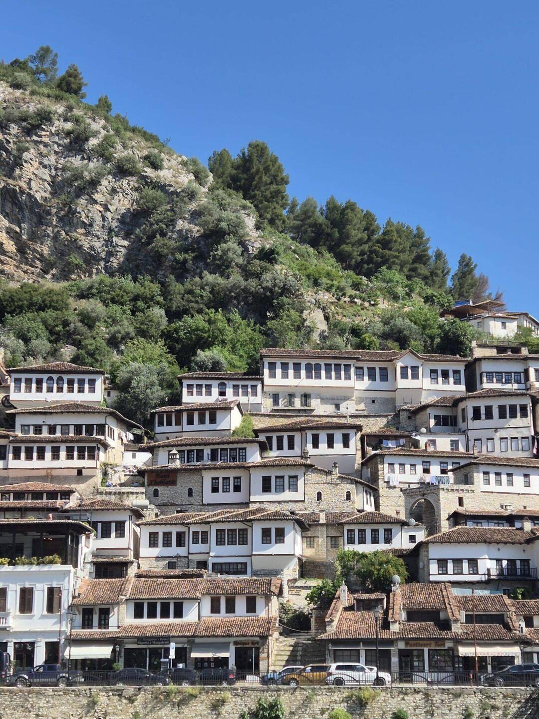 Berat - Stadt der 1.000 Fenster