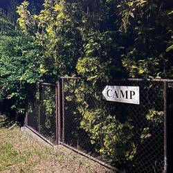 Hat bissl gedauert, ehe wir das eine Schild gefunden haben...