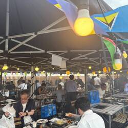 Die BBQ-Zone für die Fans.