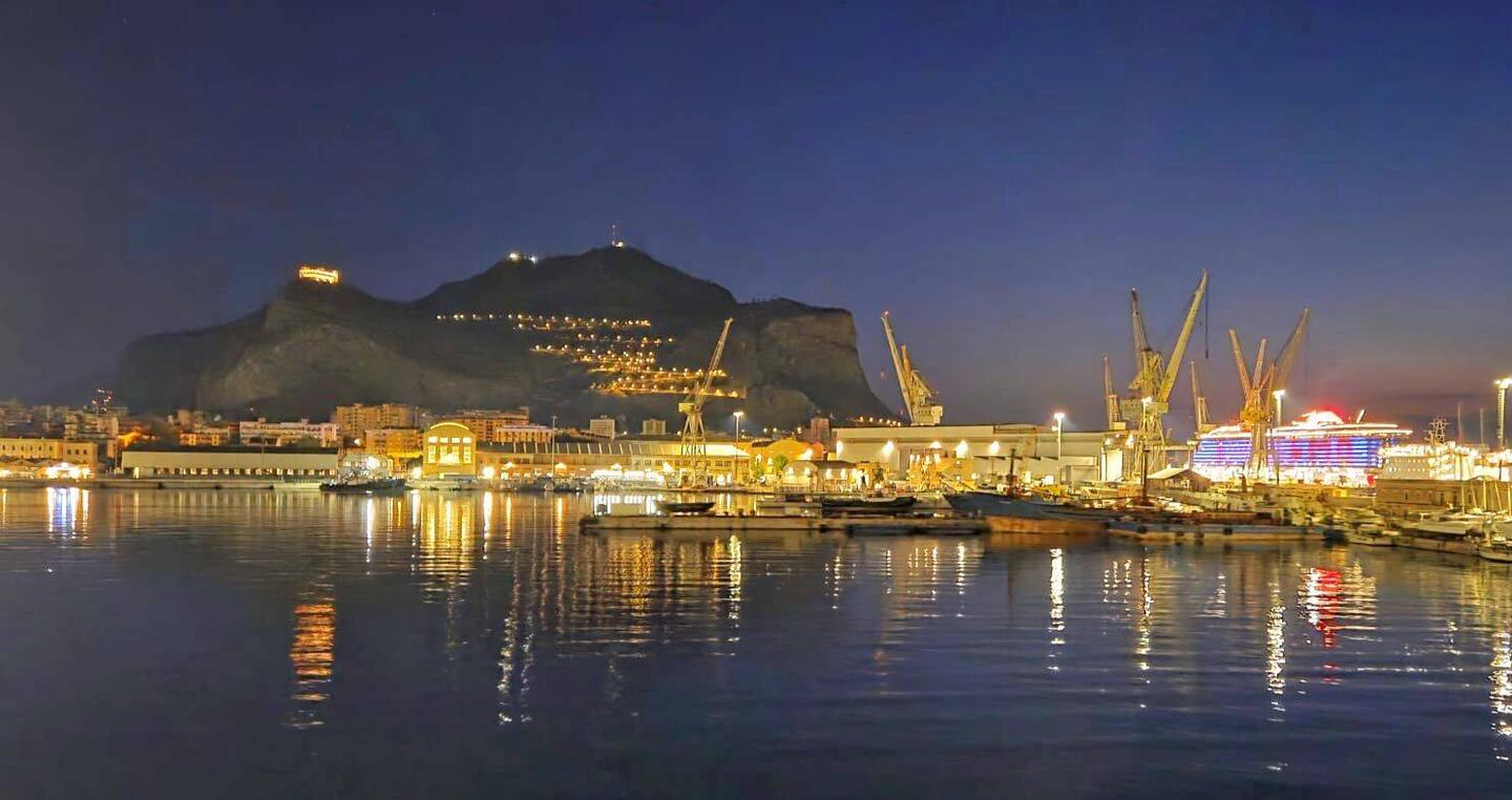 Palermo, vor dem (Morgen)grauen...