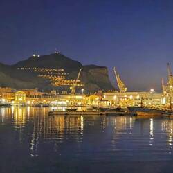Palermo, vor dem (Morgen)grauen...