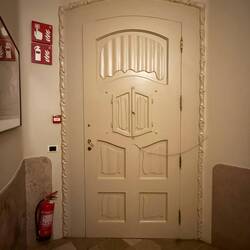 I looked everywhere and no two doors are the same
