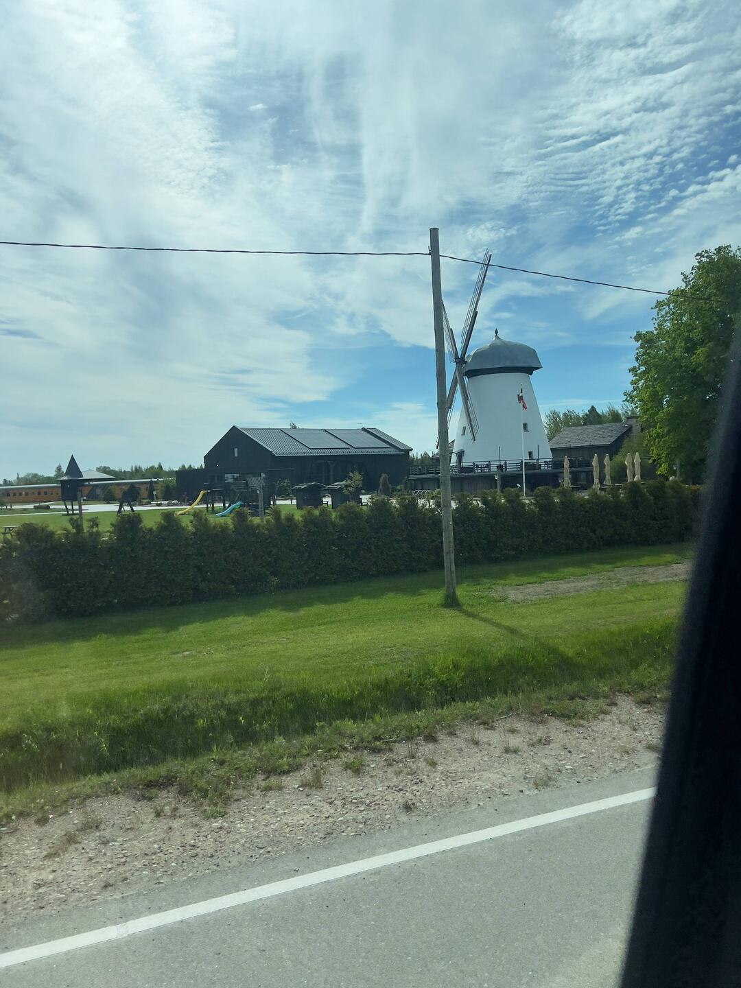Diese Mühle haben wir kurz vor Ventspils gesehen.