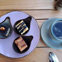 ... dann Kaffee und Kuchen ...