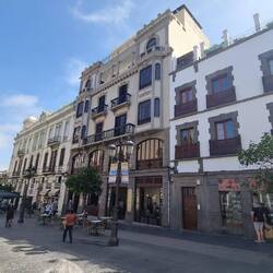 More old town. Bought a fridge magnet and a T shirt.