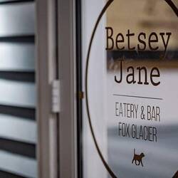 Abendessen im Betsy Jane