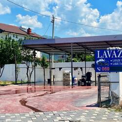 Ici il y a des stations LavAZH à tous les coins de rue. A quand les stations de LavBZH en Bretagne ?
