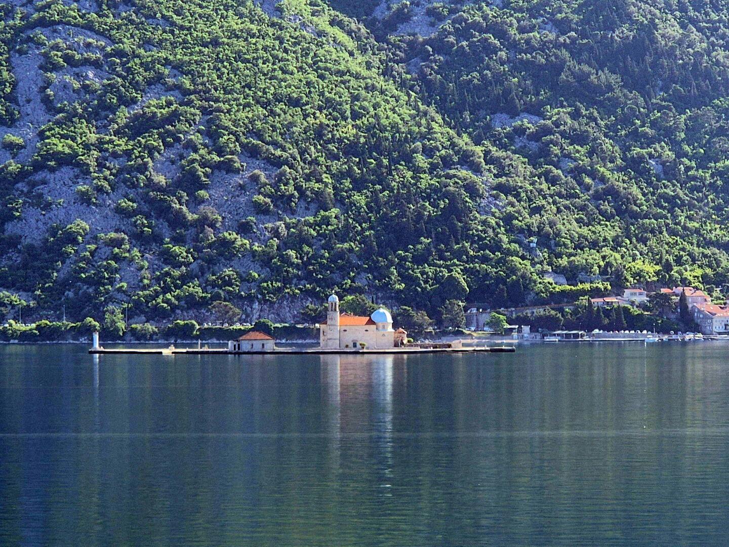 Die Heilige Maria vom Felsen - Kirche