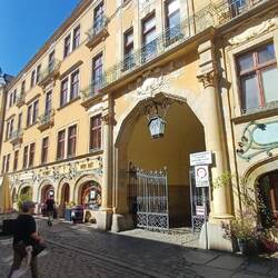 Eingang zur Synagoge