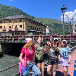 The Simpson women in Spain