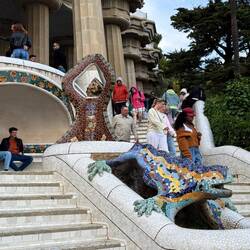 The lizard/gecko design is on many touristy things