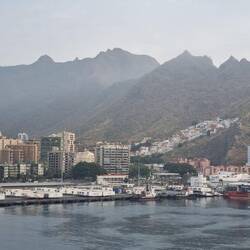 The houses stuck on the hillsides are more amazing than on Grand Canaria.