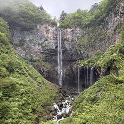 Der Kegon Wasserfall in Nikko.