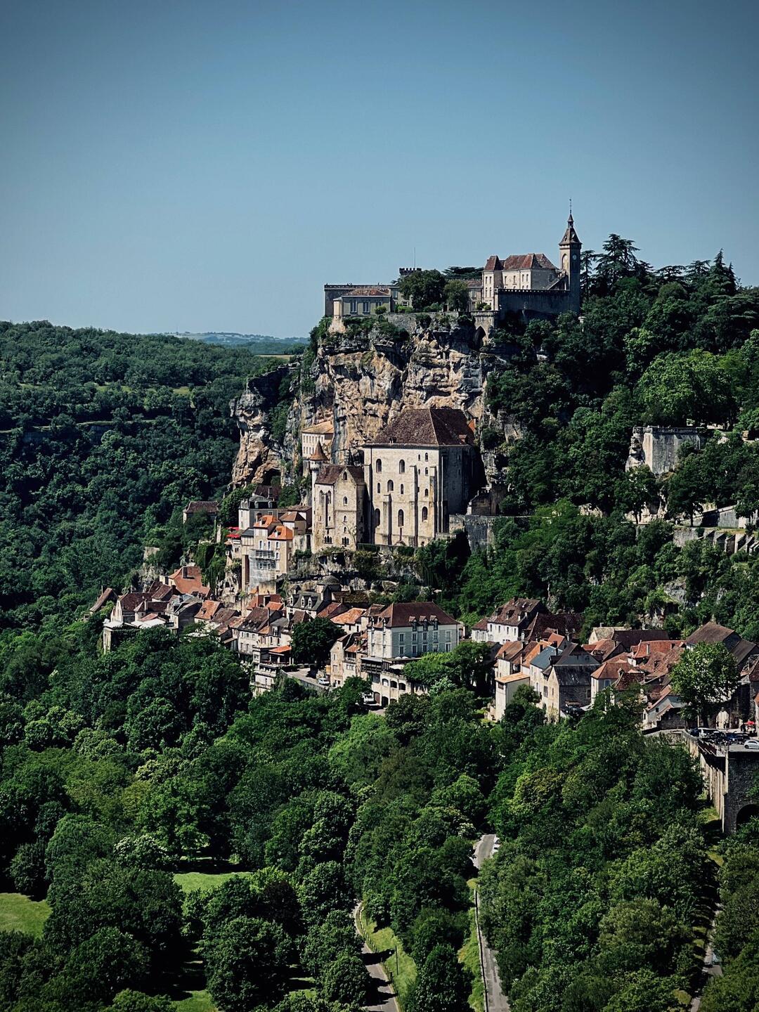 Rocamadour ist ein Wallfahrtsort der römisch-katholischen Kirche