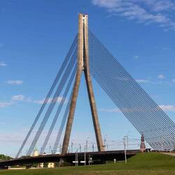 Schrägseilbrücke Vanšu tilts