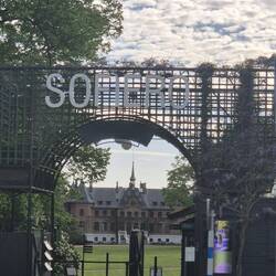 Schloß und Schloßgarten, schauen wir uns morgen genauer an.