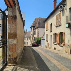 Rue de la Liberia, führt von der Kirche zum Schloss - oder umgekehrt