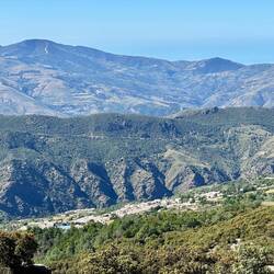 Pitres and Fondales at the edge of the drop to the Río Trevélez