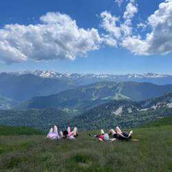 Many knees in the pyrenees