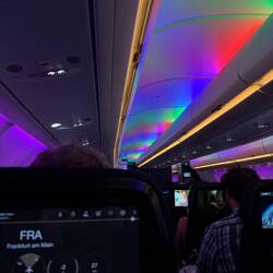 Discobeleuchtung bei der Landung im Flieger🪩✈️