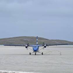 2 Flüge pro Tag, bei passendem Wetter ab/an Glasgow mit Loganair