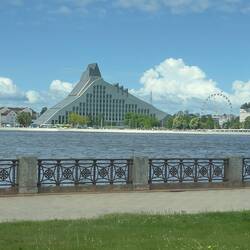 ... eine interessante Architektur