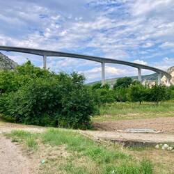 Bosnien baut auch eindrückliche Autobahnviadukte