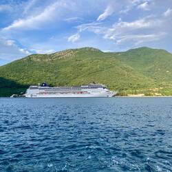 Das MSC Schiff auf dem Weg zu einem neuen Ort