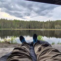 20 Uhr. 21 Grad