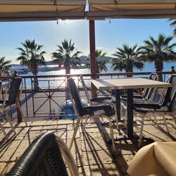 Taverne mit Meerblick